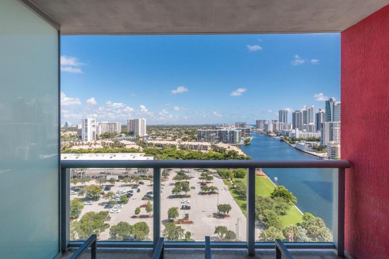 Modern Studio Rental At Beachwalk Resort Hollywood 18Th Floor Exterior photo